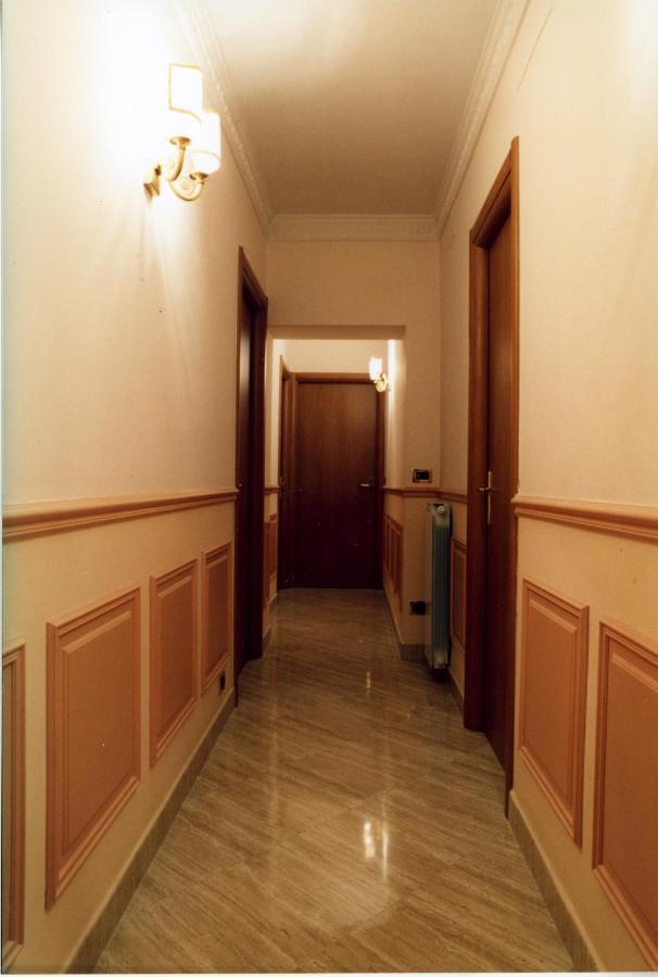 Magic House Hotel Roma Exterior foto